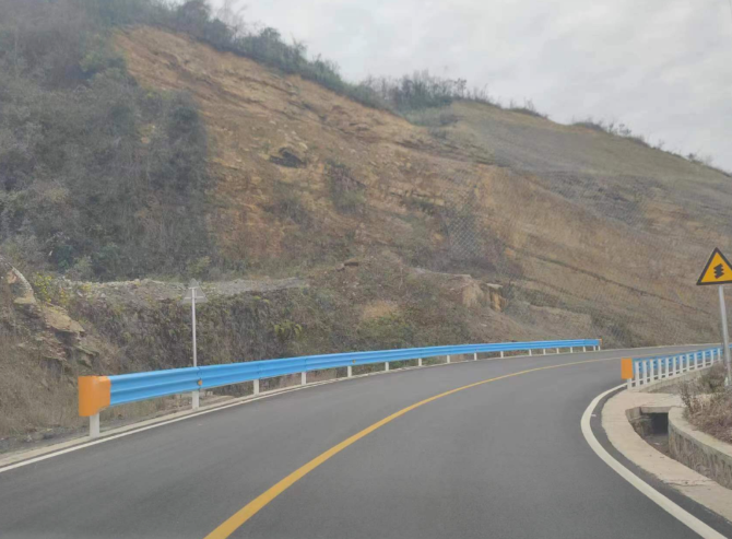 黔南州28.6公里道路通過交工驗(yàn)收，安防工程筑牢安全防線